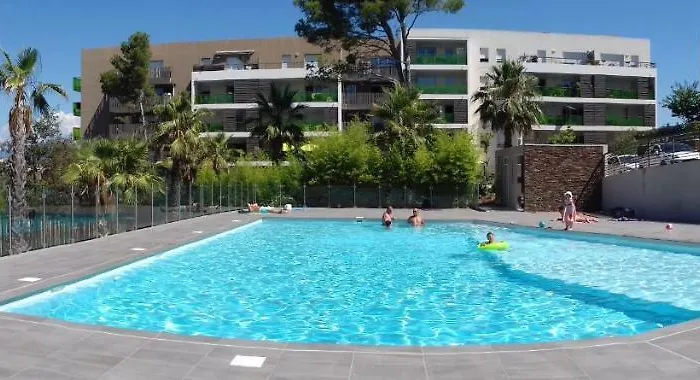 Le Parc Raphael Apartmán *